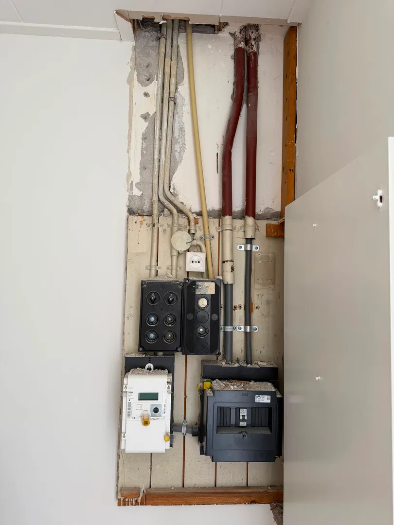 ⚡ Tüm elektrik işlerinizde kaliteli, güvenilir ve titiz hizmet!Aşağıdaki... (3/5)