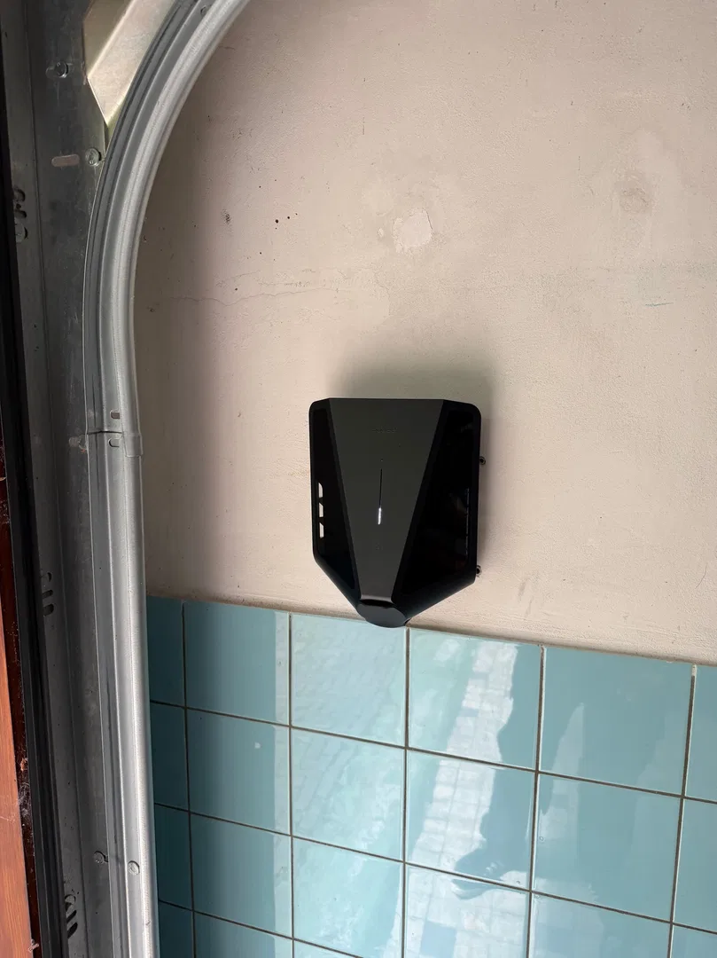 Eelektrikli arac icin sarj aleti. Ev charger. Laadpaal. (4/5)