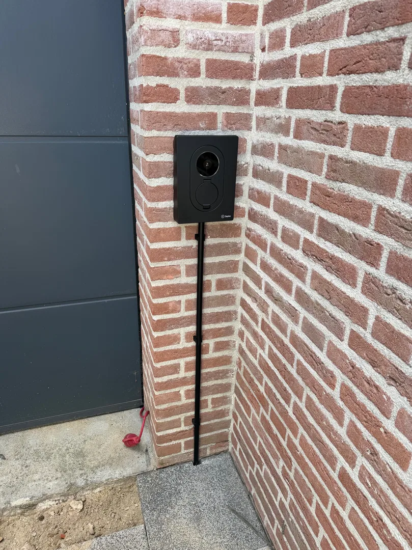 Eelektrikli arac icin sarj aleti. Ev charger. Laadpaal. (5/5)
