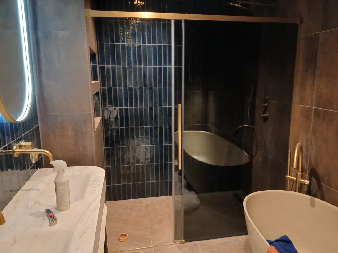 BANYO & WC RENOVASYONU Profesyonel ekip ve kaliteli işçilik ile banyo ve WC... (4/5)