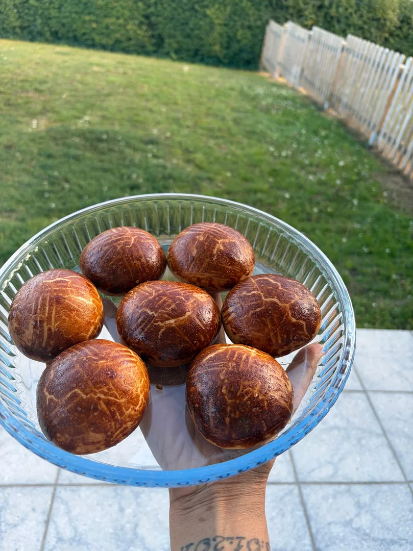 Mit ihrem herrlichen Duft, dem wunderbar fluffigen Teig und den liebevoll... (3/3)