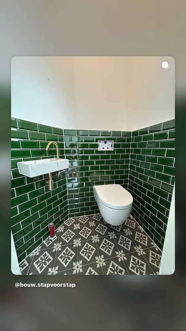 π³π± Is uw oude toilet toe aan vernieuwing? π½β¨ StapVoorStap Bouw transformeert... (4/5)