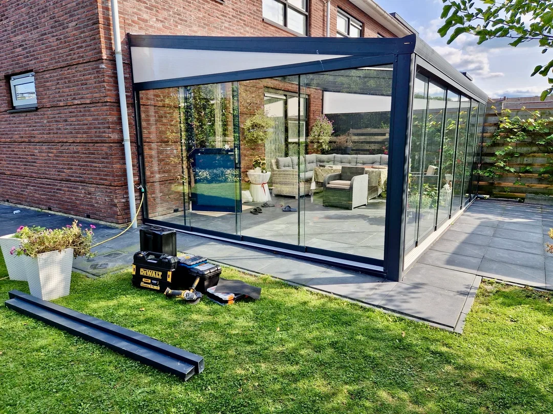 🏡 Luxe veranda, stijlvol afgewerkt! ✨ Geniet het hele jaar door van je tuin...